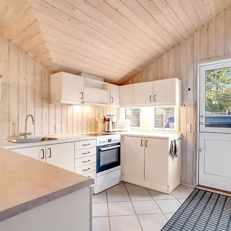 Ayna - 50m From The Sea By Interhome *